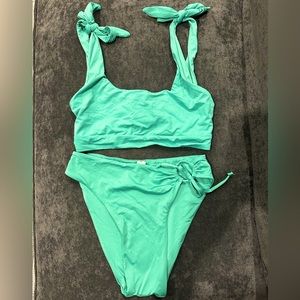 New with tags Toluca M green bikini
